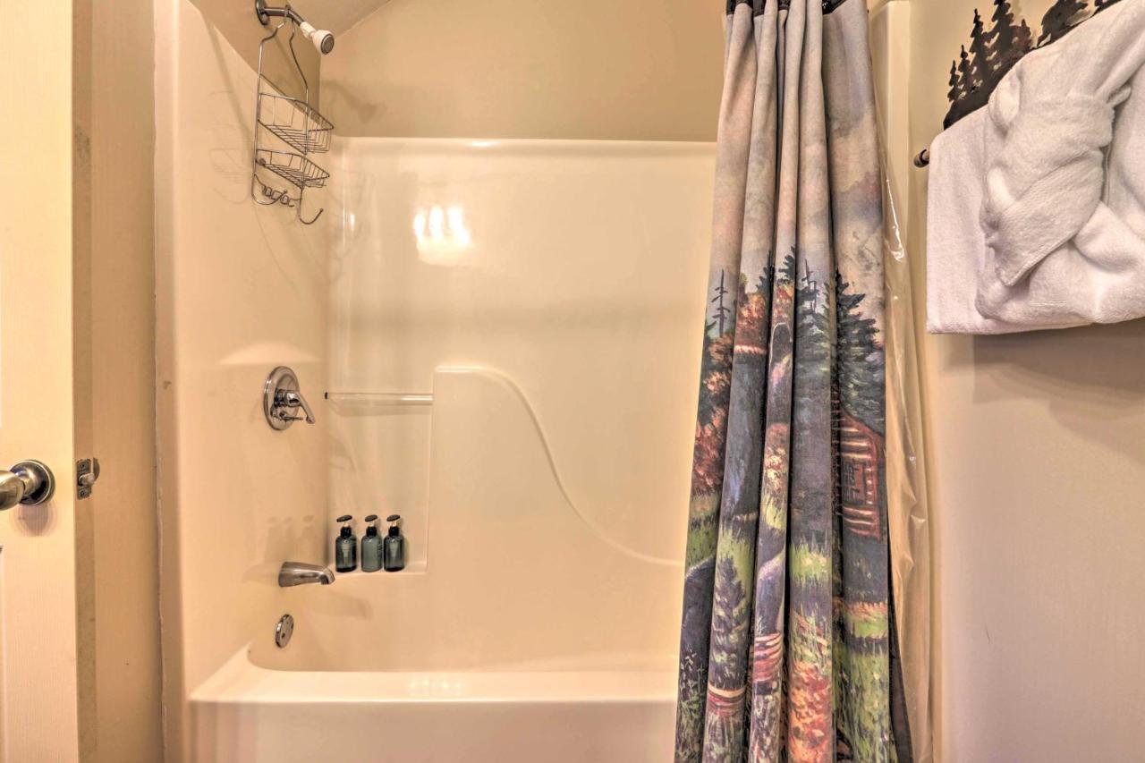 Smoky Mountain Retreat With Hot Tub, Arcade Games Villa Pigeon Forge Eksteriør billede