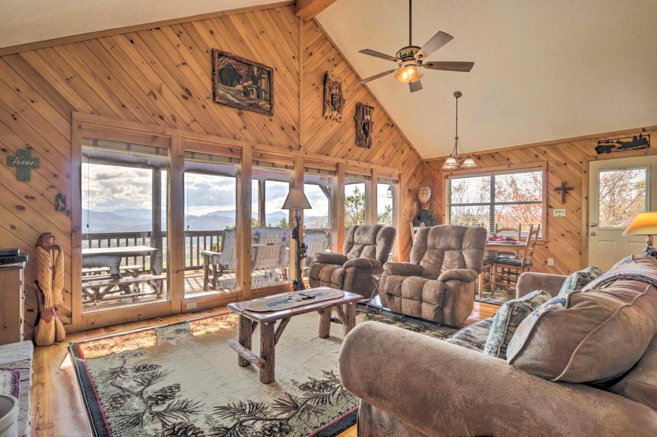 Smoky Mountain Retreat With Hot Tub, Arcade Games Villa Pigeon Forge Eksteriør billede