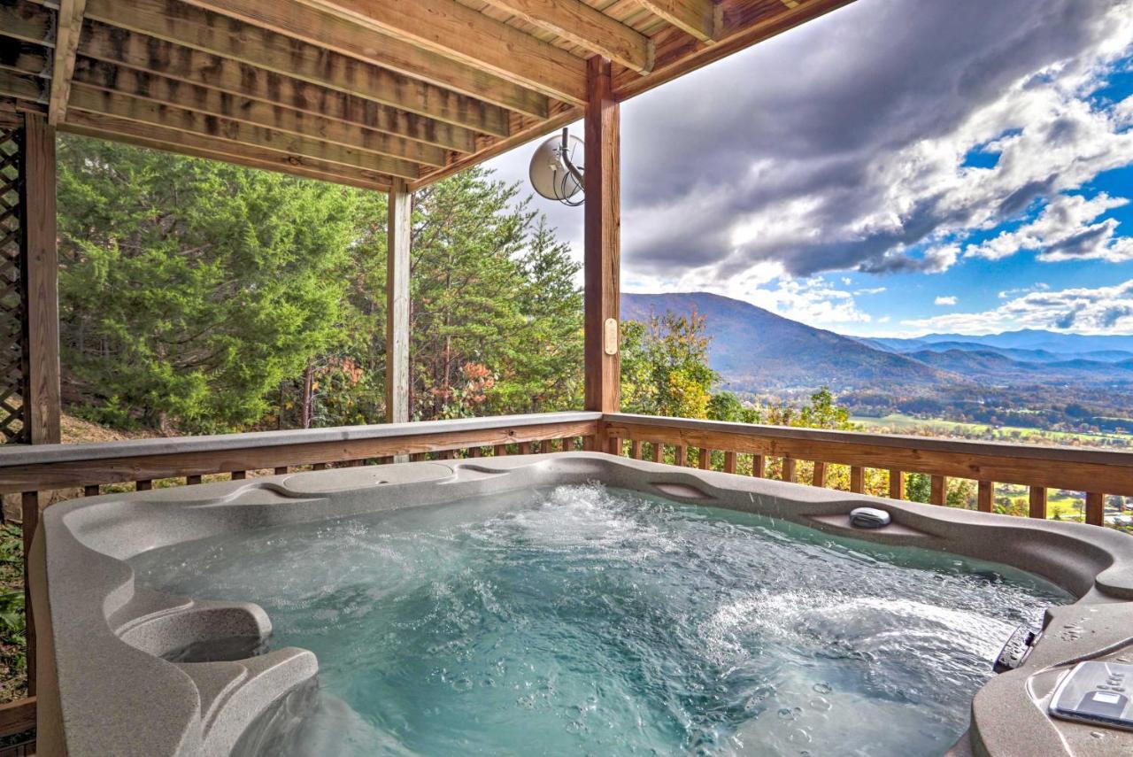 Smoky Mountain Retreat With Hot Tub, Arcade Games Villa Pigeon Forge Eksteriør billede
